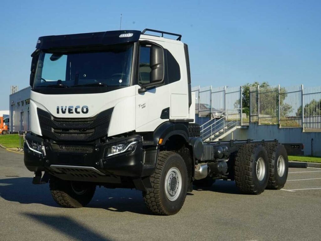 IVECO T-WAY AT380T43W H (Повнопривідне шасі 6х6, E5)