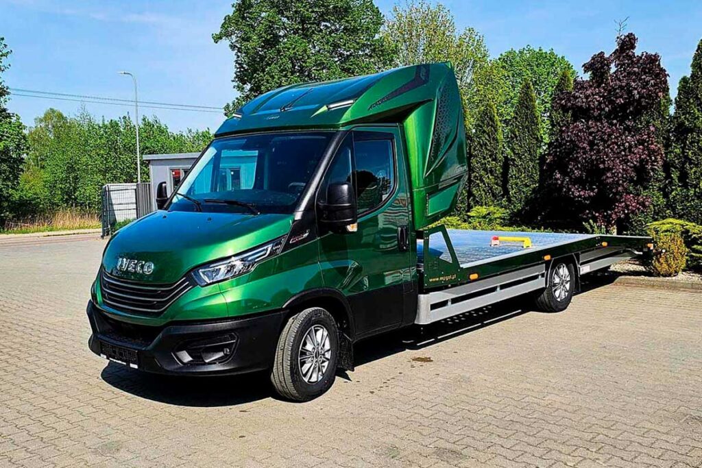 Автоевакуатор / автовоз на базі IVECO DAILY