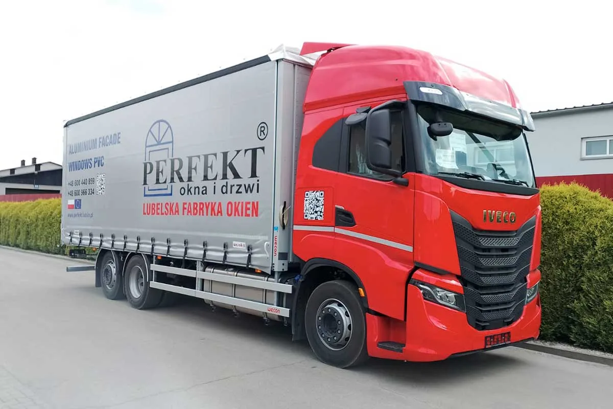 Бортові тентовані кузови на базі IVECO S-WAY / X-WAY / T-WAY
