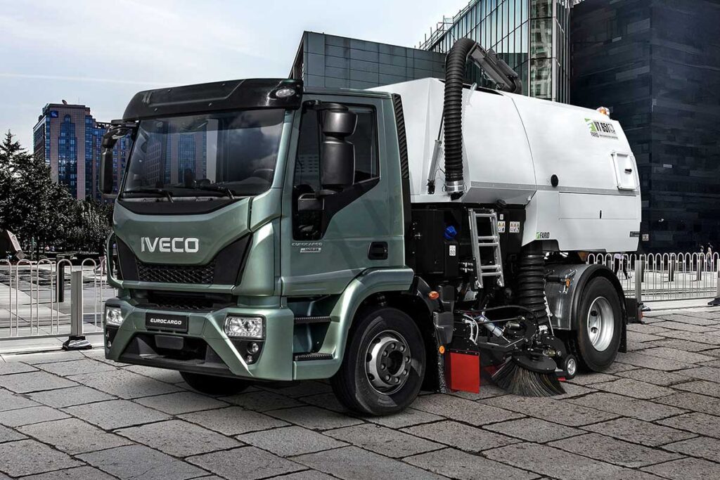 Підмітально-прибиральний автомобіль на базі IVECO EUROCARGO