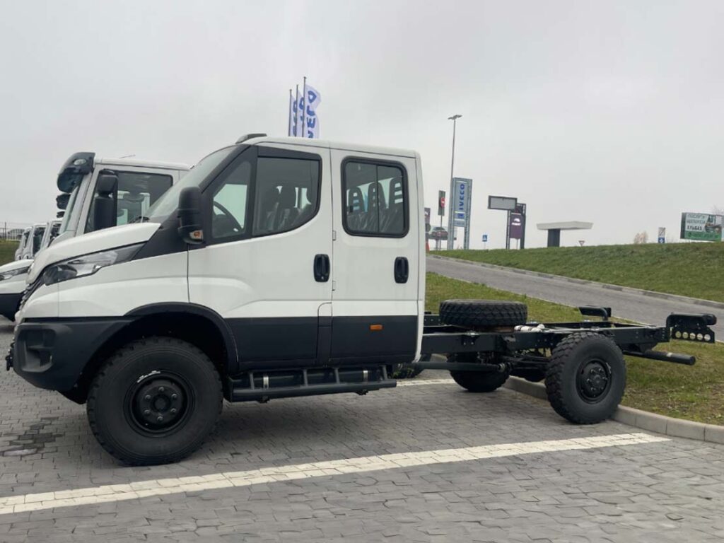 IVECO DAILY 55S18H D WX (Шасі 4х4)