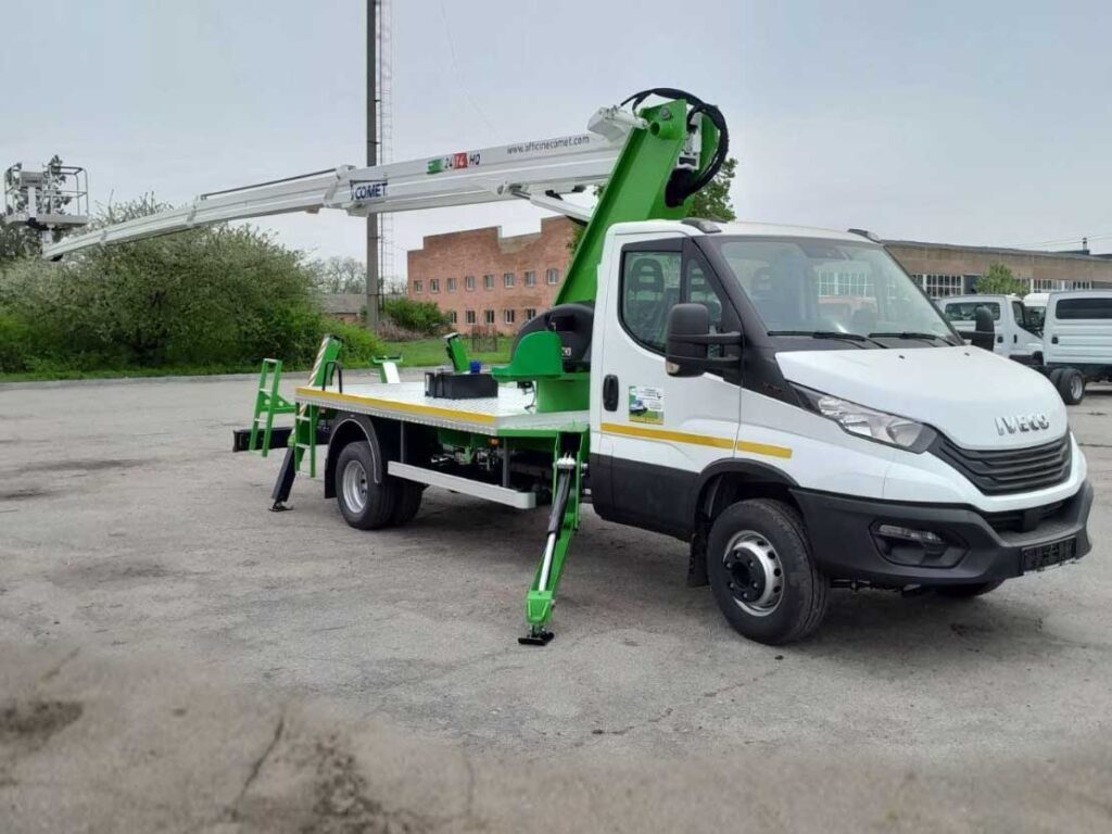 Iveco Daily 70C16H3.0 з автопідйомником (Автовишка, Євро 6)