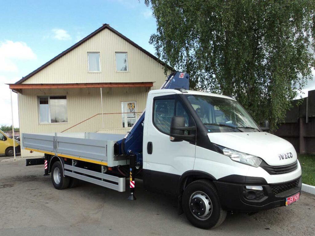 Кран-маніпулятор HIAB X-CL 8 B-2 на базі шасі Iveco Daily 70C16