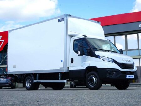 IVECO Daily 70C16 3.0 (Промтоварний фургон з гідробортом, 25 м³, 4x2, Євро 6)