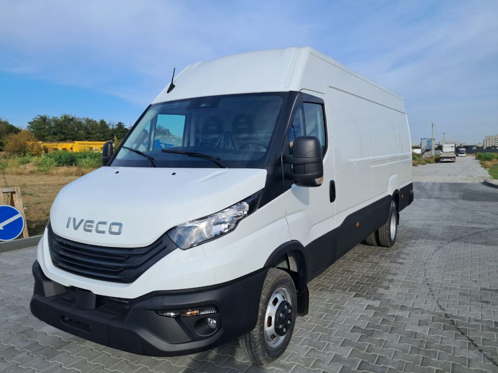 новий офіційний фургон IVECO DAILY 50C16H3.0A8 V повною масою 5,2т (кат.C1)
