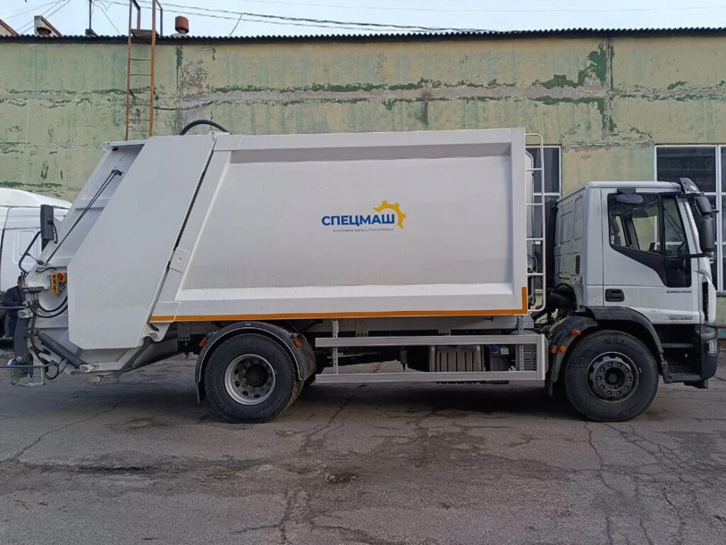 Сміттєвоз об’ємом 15м3 на шасі IVECO Eurocargo  ML 180E25-E5 - EN18  Euro5