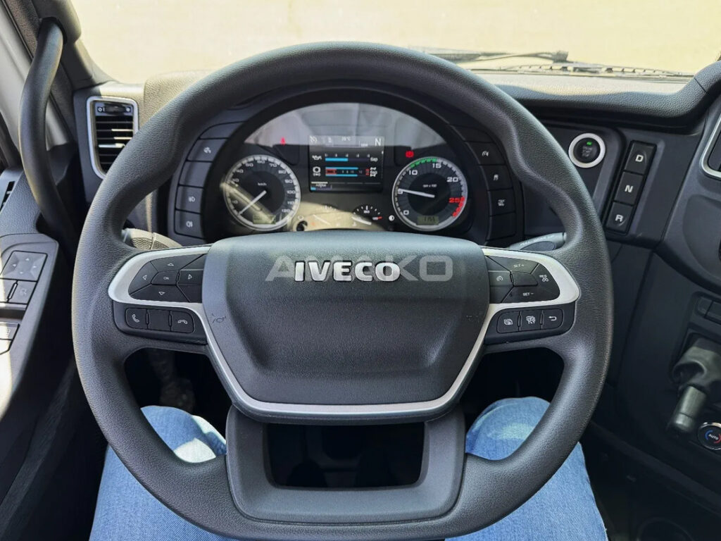 IVECO AS440S570TZ/P ON — потужний магістральний тягач 6×4 (570 к.с.) IVECO AS440S570TZ/P ON — потужний магістральний тягач 6×4 (570 к.с.)