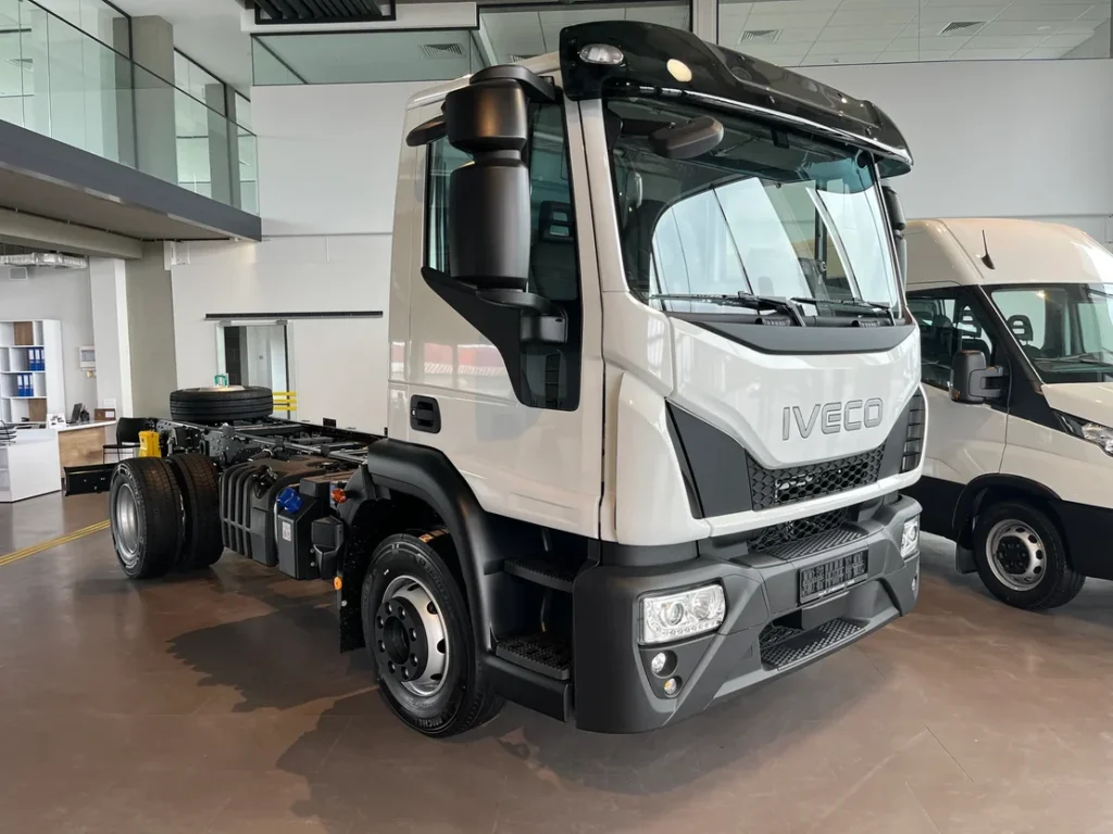 Iveco Eurocargo ML140E25 шасі 4x2 Євро 6, Алекс Со Львів
